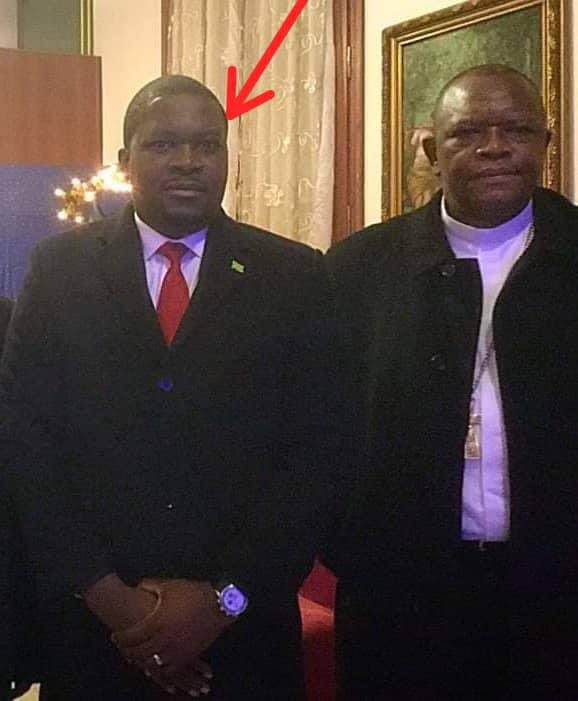LoukasLuc's tweet photo. Le 10 Mars  Marcel Malanga postait une vidéo où il exhibait l’argent reçu probablement de Tata cardinal pour déstabiliser le Congo 🇨🇩. https://t.co/V79sELcMSG