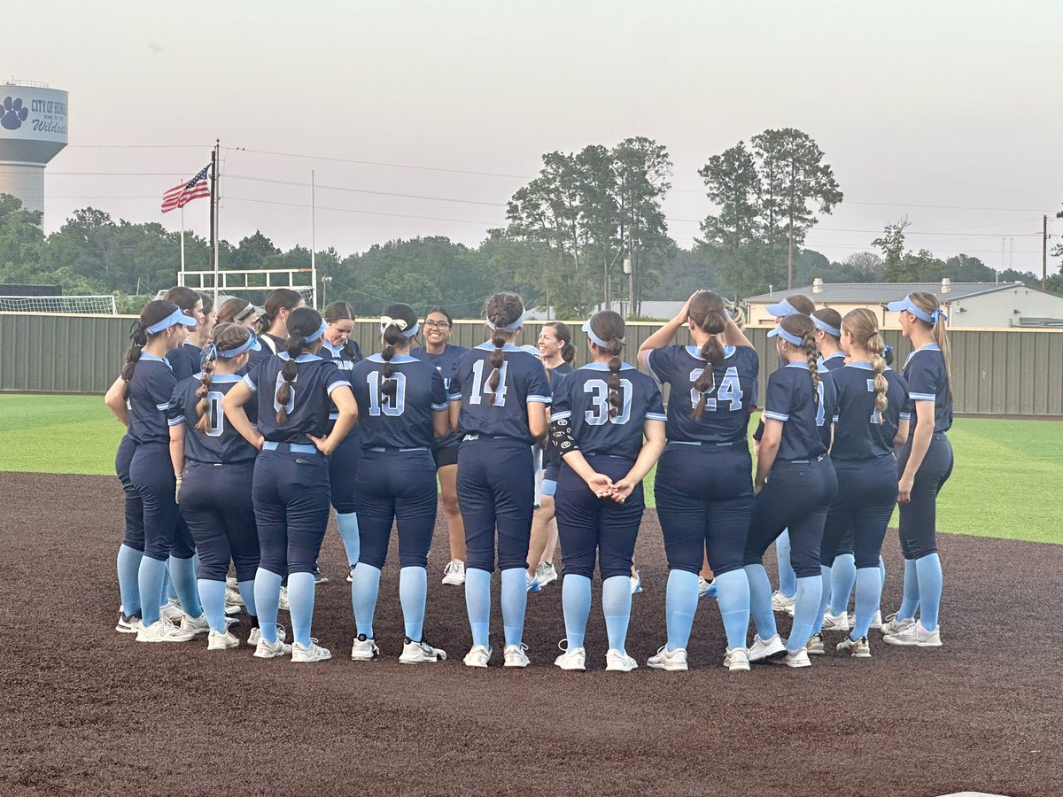 A huge congratulations to @KingwoodSB on making it to the Regional Finals where they will go head to head with Katy. Details will be released soon. The Mustangs beat Houston Heights 14-0 to advance to the next round Let’s go Mustangs 💙🐴🥎