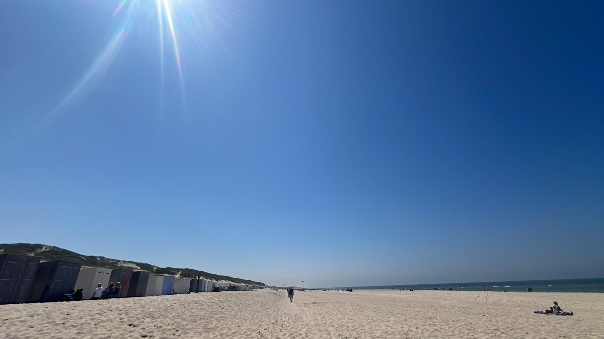 Strakblauw in Oostkapelle ☀️🏖️