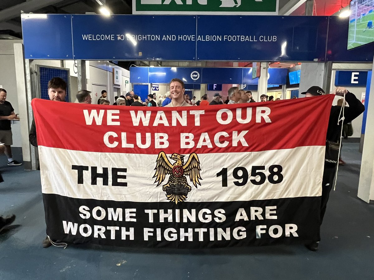 Some things are worth fighting for. For the love of the club. @the__1958 🔥🔥👊🏼🇾🇪🗣️🗣️#GlazersBURNInHell #GlazersOut