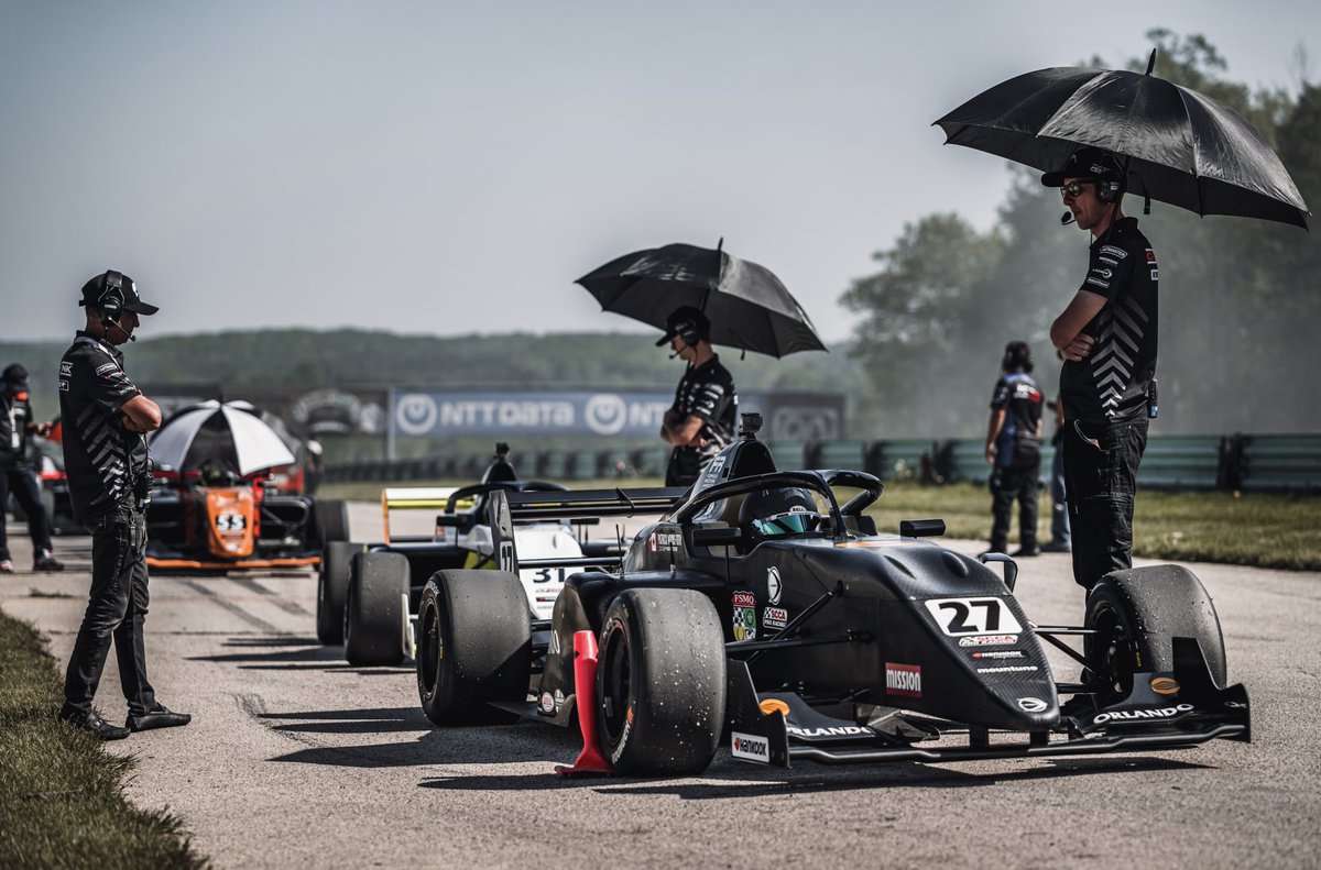 🚗🏁 Join Us! 🏁🚗 We're excited to welcome you to a day filled with thrilling vintage races, perfect weather, and endless fun! Gather your friends and family and join us for a memorable day at the Road America SVRA Vintage Festival. See you at the track! #RoadAmerica #SVRA