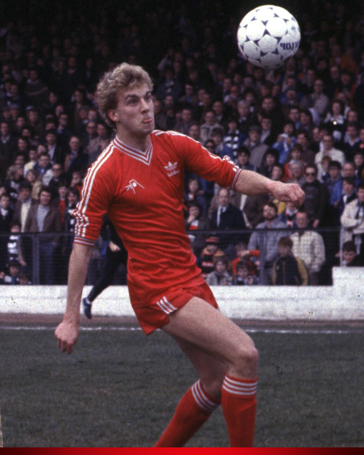 Today we remember Neale Cooper ❤

#StandFree 🔴