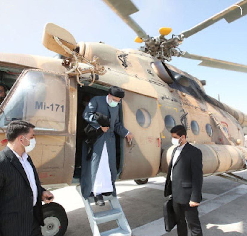 ⚡️⚡️ El helicóptero del presidente de Irán sufre un accidente. Entre los pasajeros del helicóptero se encontraban otros altos cargos, como el ministro de Asuntos Exteriores. Se informa que uno de los acompañantes del presidente en el helicóptero logró comunicarse con central.