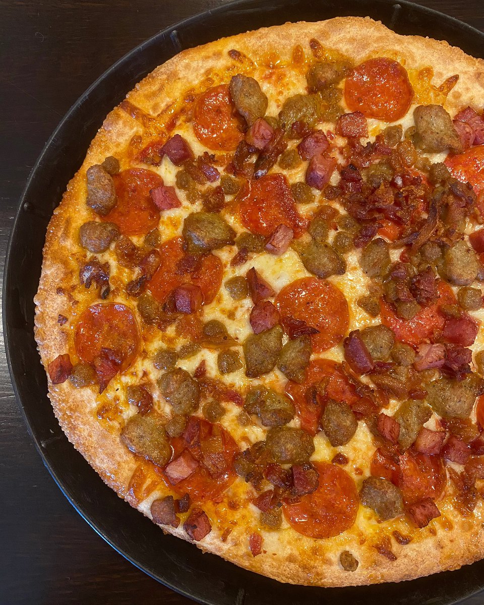 🍕🔥💯 We would let this pizza live rent free it our head! #meatlovers It’s so good topped with sausage, pepperoni, ham and bacon. 

#meatloverspizza #pizza #pats #patspizza #pizzeria #toppings #sogood #crispy #freshbaked #pizzalover #pizzatime #pizzas #pepperonipizza #delaware