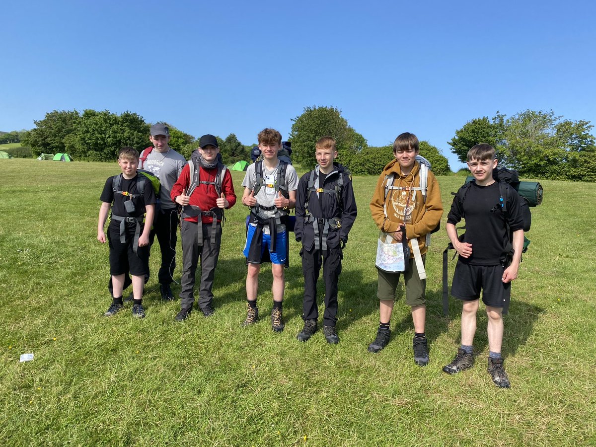 .. and off go our final two groups from ⁦<a href="/_TKASA/">The King Alfred School an Academy</a>⁩ on day two of their ⁦<a href="/SomersetDofE/">Somerset DofE</a>⁩ bronze expedition which they have now successfully completed ⁦<a href="/TKASA_MrSwaine/">Richard Swaine</a>⁩
