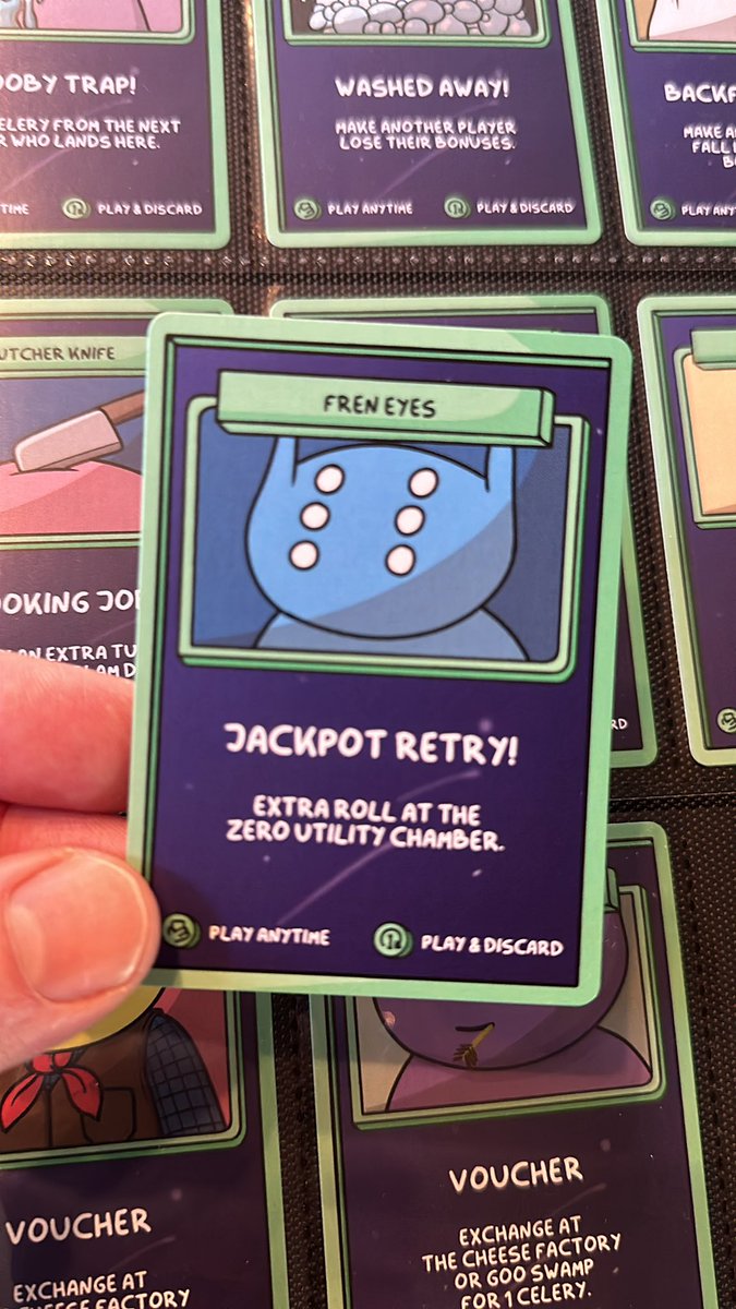 Gm from Fren Eyes!

This lovely little card lets you re-roll for a second chance to win all the Fren Coin and Celery in the vault. Potentially an instant game winner!

Happy Sunday!

#AFrenADay <a href="/alienfrens/">alien frens</a>