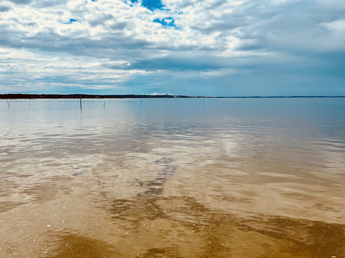 Just as our brains relax during sleep and give us dreams, we need to disconnect at some point in the week to reconnect with what truly matters: our loved ones, passions, and favorite places. You don't have to comment before you're connected and back to everyday life on Monday...