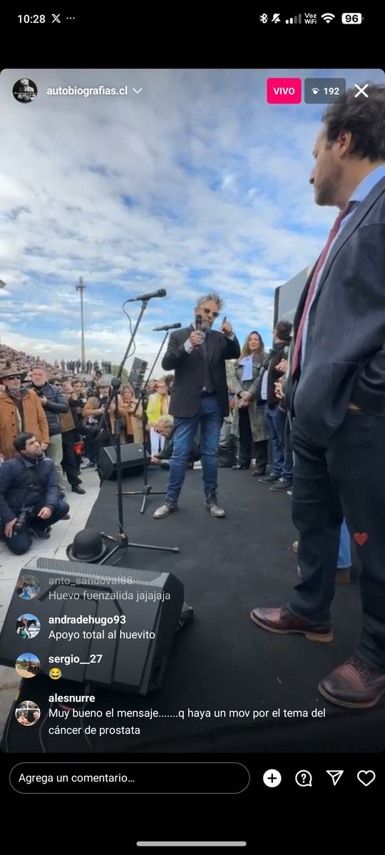 angelitocriss's tweet photo. Que clase de @danielexhuevo argentino es este🤣 vendo un en vivo de una rodada en argentina y miro los comentarios de los chilenos jajajaja https://t.co/wVQaSVsihs