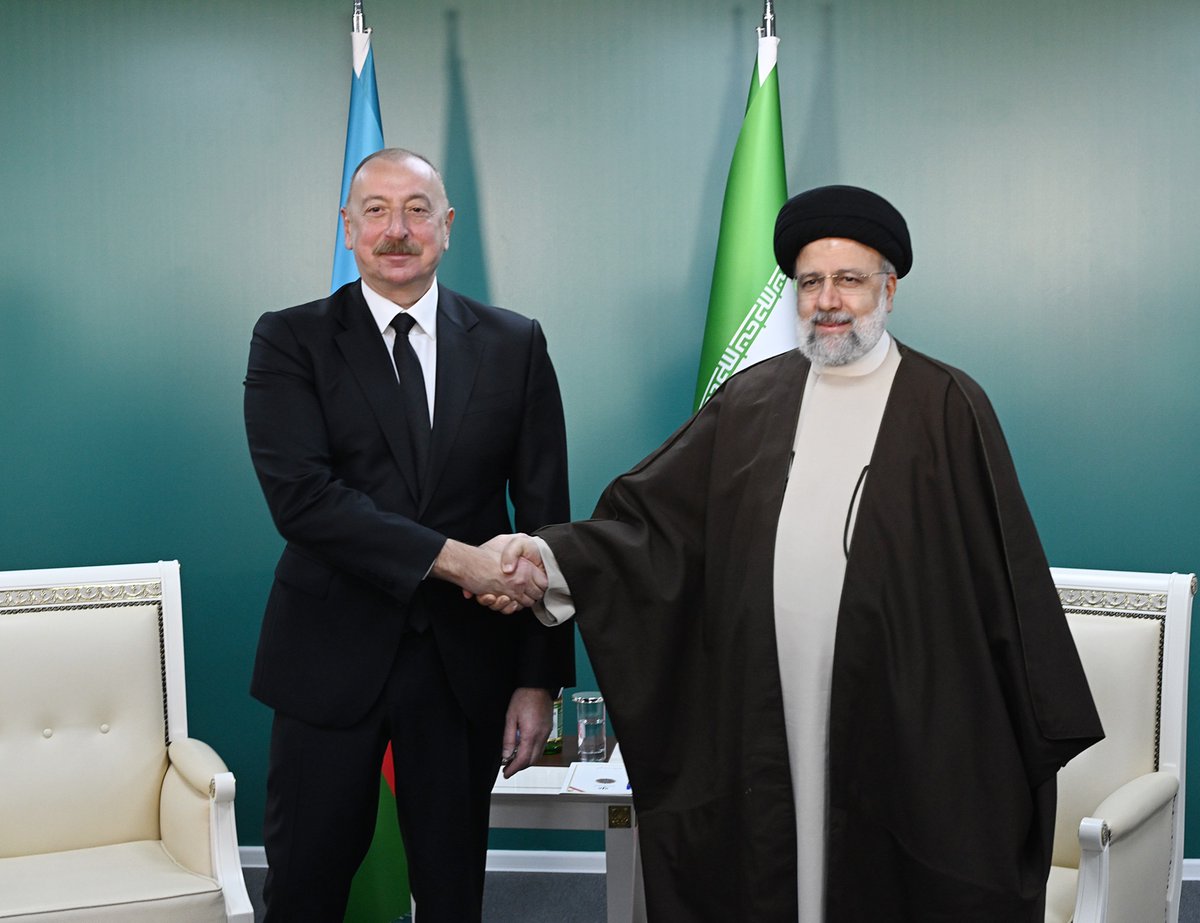#Fico meets with #Aliyev and after a while gets shot in the stomach. #Raisi meets with Aliyev and after a while the helicopter from his motorcade, as reported by the media, made a hard landing. I don't write about Erdogan, Orbanoglu and Lukashenko, they cut from the same cloth.