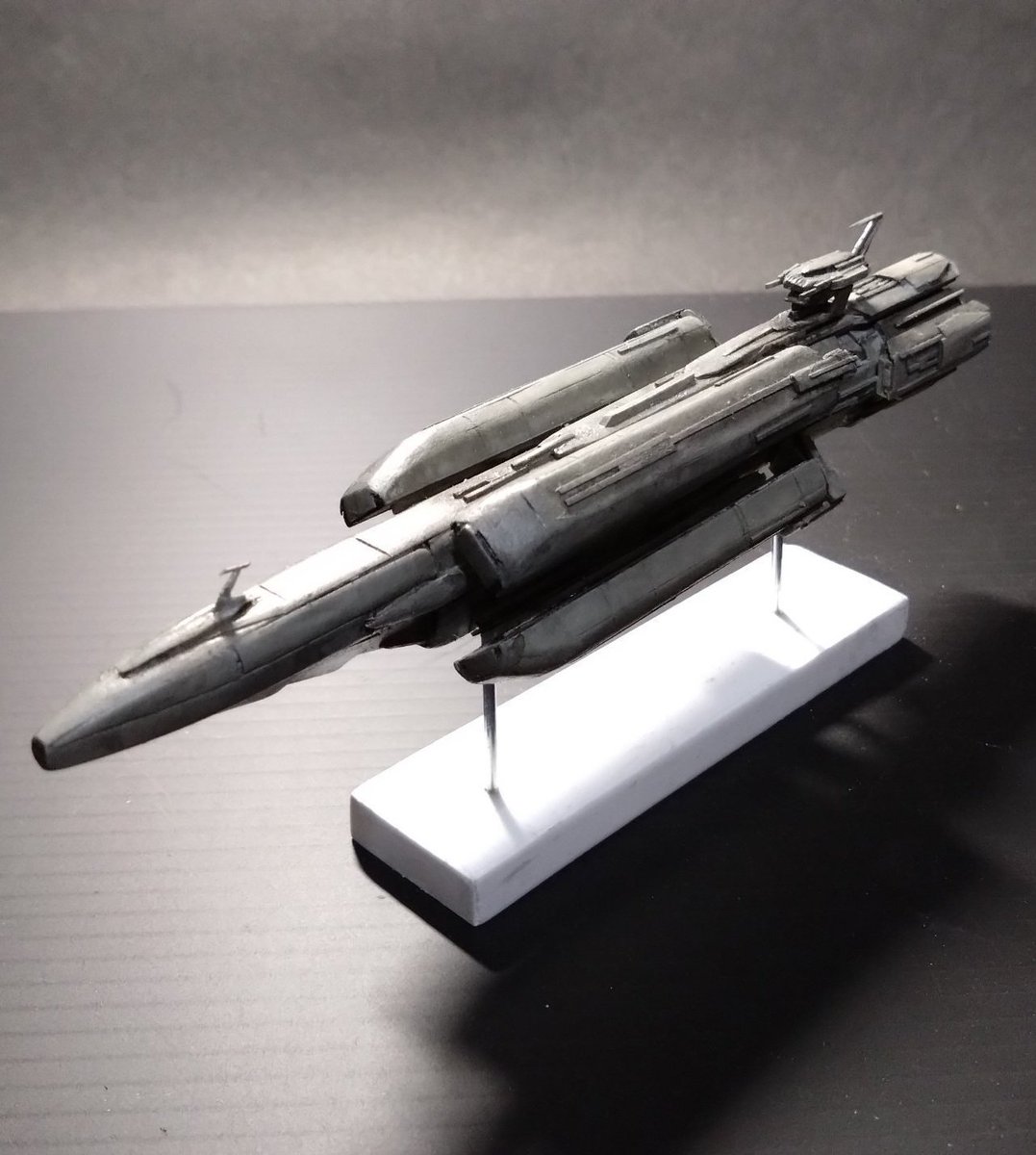 前回は地球型輸送艦を製作しましたが、今回は生粋にも宇宙戦艦ヤマト　の世界観を尊重した　#輸送艦　を
オリジナル・デザインでフルスクラッチビルドにてメカコレサイズで製作
しました✨

#宇宙戦艦ヤマト　#メカコレ　#SF3D
#宇宙戦艦ヤマト2205新たなる旅立ち
#マシーネンクリーガー　#プラモデル