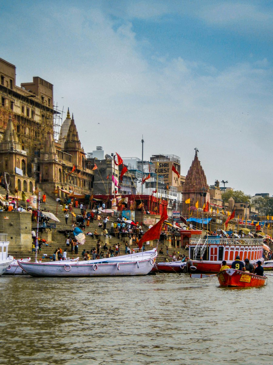 The city of Varanasi is one of the oldest and most spiritual cities in India. 💫 😍 🙌 

#VisitIndia #TravelGoals #GrandCenturyCruises