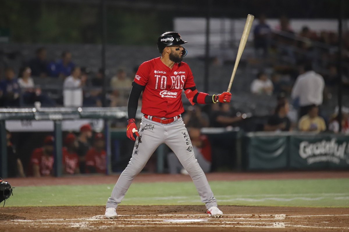 🚨Gabriel Noriega 🏨 Pasa a la lista de incapacitados por fractura en el dedo pulgar derecho. La fractura se produce luego de un choque en tercera base con Jhonatan Villar #Fuerza a #ElNori @TorosDeTijuana @toros_news