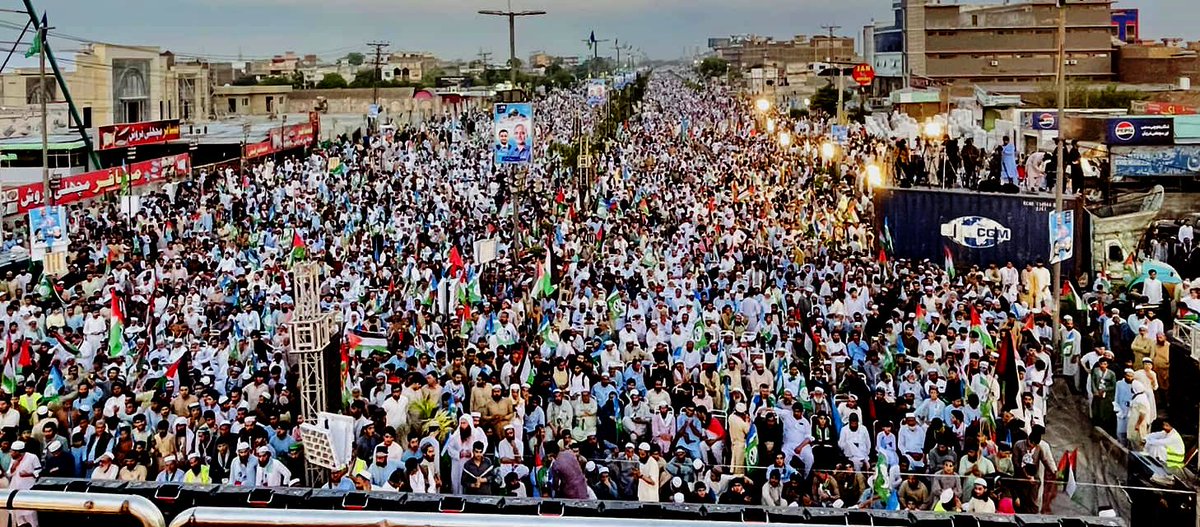 پشاور: جماعت اسلامی کے تحت غزہ مارچ میں عوام کی بڑی تعداد میں شرکت 
#غزہ_ملین_مارچ_پشاور
