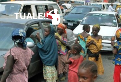 hisGaze's tweet photo. Yesterday a child beggar startled me with her knock on my wind shield. Of course I was angry, but she did something that completely disarmed me. She shouted "TUALE OGA'' in the most warm and childlike innocence. Her nothern accent on the popular agbero slang, was hillarious. https://t.co/HjdiVwuhMH