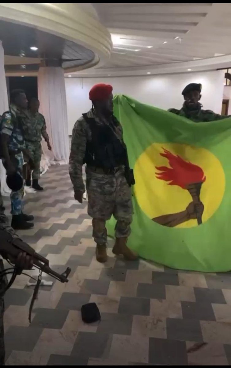 echoo_7's tweet photo. ⚪️🟣 𝐄𝐜𝐡𝐨𝐨𝐨𝐨 🇨🇩 

Coup d’état déjoué en République Démocratique du Congo ce dimanche https://t.co/0jC3iAoify