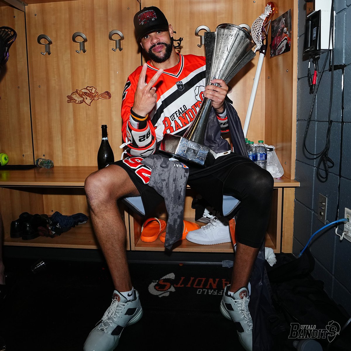 ☝️ AND ✌️ 📷 @NLLBandits