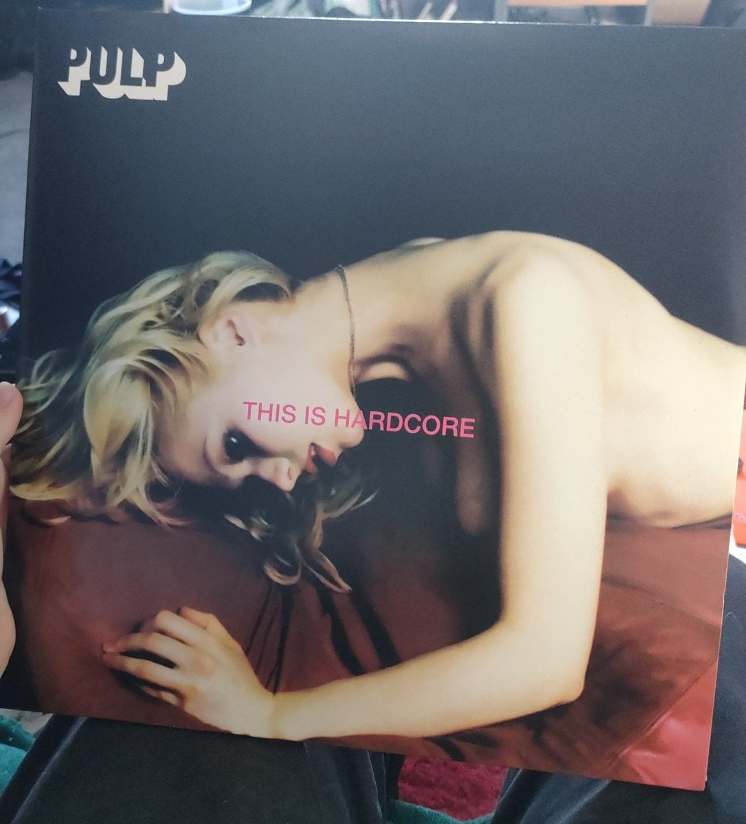 Sh0egAz3R1's tweet image. what did I find :)