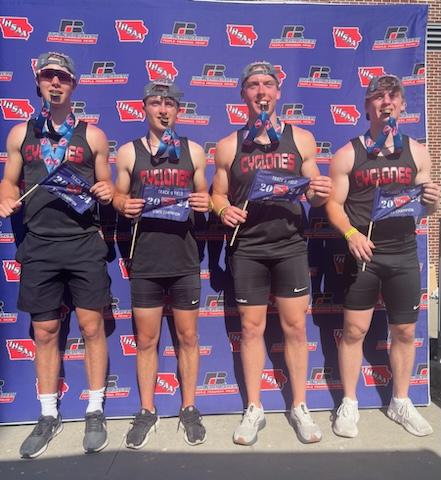 sambrummer's tweet photo. Super proud of these 4 hard working, determined cyclones. They battles highs and lows this weekend to end with a bang!!! 41.60 . Congrats @sears_cade @MattSorf7 @Brehden1 @Lukas_fran6 https://t.co/9qAJK4mxV8