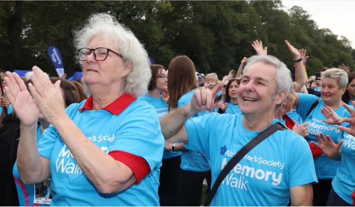 Phil, the husband of our lovely choir member Louise, will be participating in the Great Manchester Run and Robin Hood Half Marathon to raise funds for Our Dementia Choir! Thank you, Phil! ♥️🎶♥️ #dementia #choir #support #community justgiving.com/page/phil-chap…