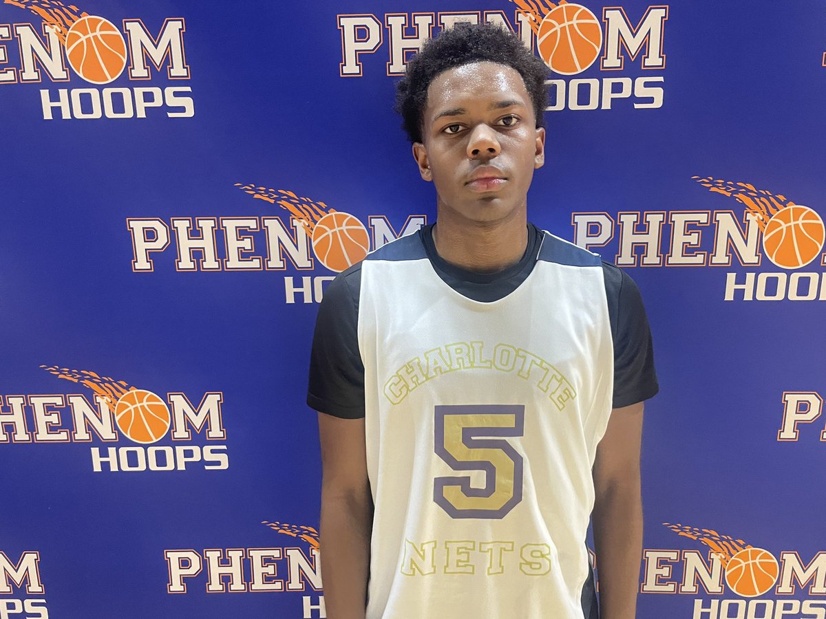 FINAL 

Charlotte Nets 61
Nicholas Yelverton-12p, Makih Philyaw-18p

Team 803 17u 39
Emmanuel Ard-16p

#PhenomG3Live