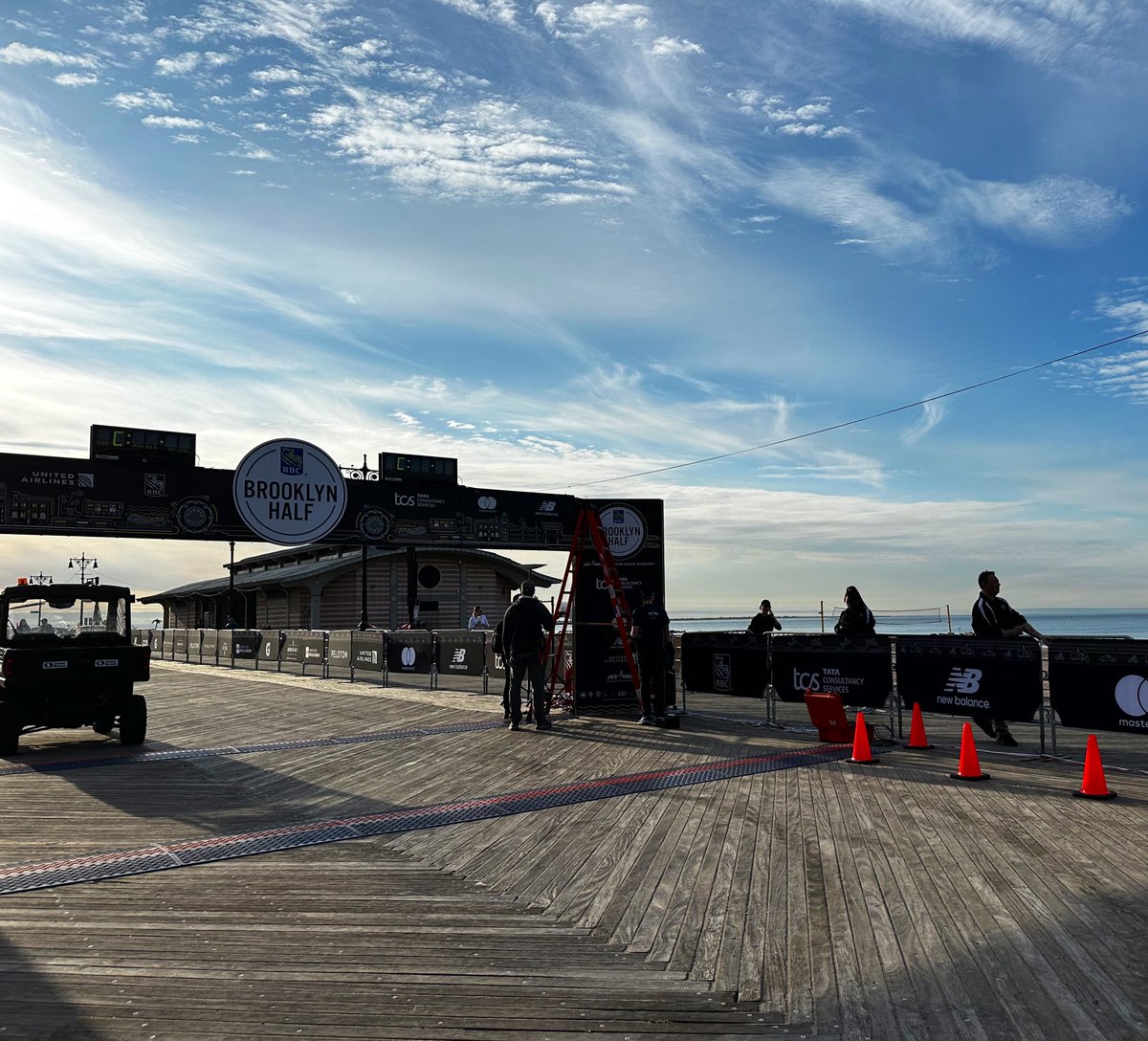 Vivian Cao (@vivian_cao3) on Twitter photo Had a great morning volunteering with the medical team at the finish line at <a href="/nyrr/">New York Road Runners</a> Brooklyn half marathon!🏃🏻♀️💪🏼 Had a great morning volunteering with the medical team at the finish line at <a href="/nyrr/">New York Road Runners</a> Brooklyn half marathon!🏃🏻♀️💪🏼