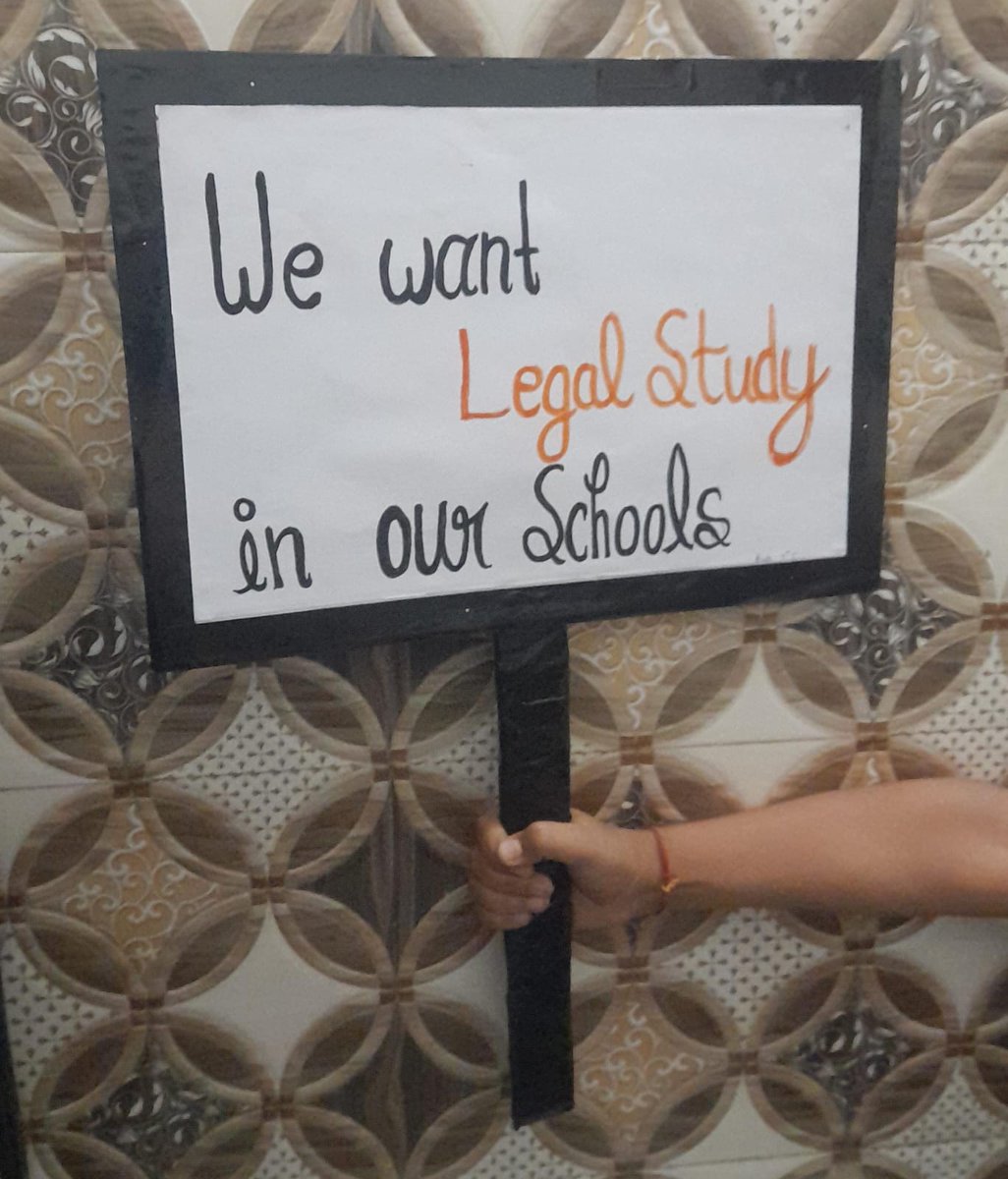 #Pay_attention भारत के 15 लाख स्कूलों में Legal Studies subject नही पढ़ाया जा रहा #Loud_and_Clear दिल्ली के उत्तर पूर्वी जिला से उठी आवाज We want Legal Studies in our schools It build career it prevent Crime @DeepikaBhardwaj @Dir_Education @PMOIndia @MsnLegalStudies