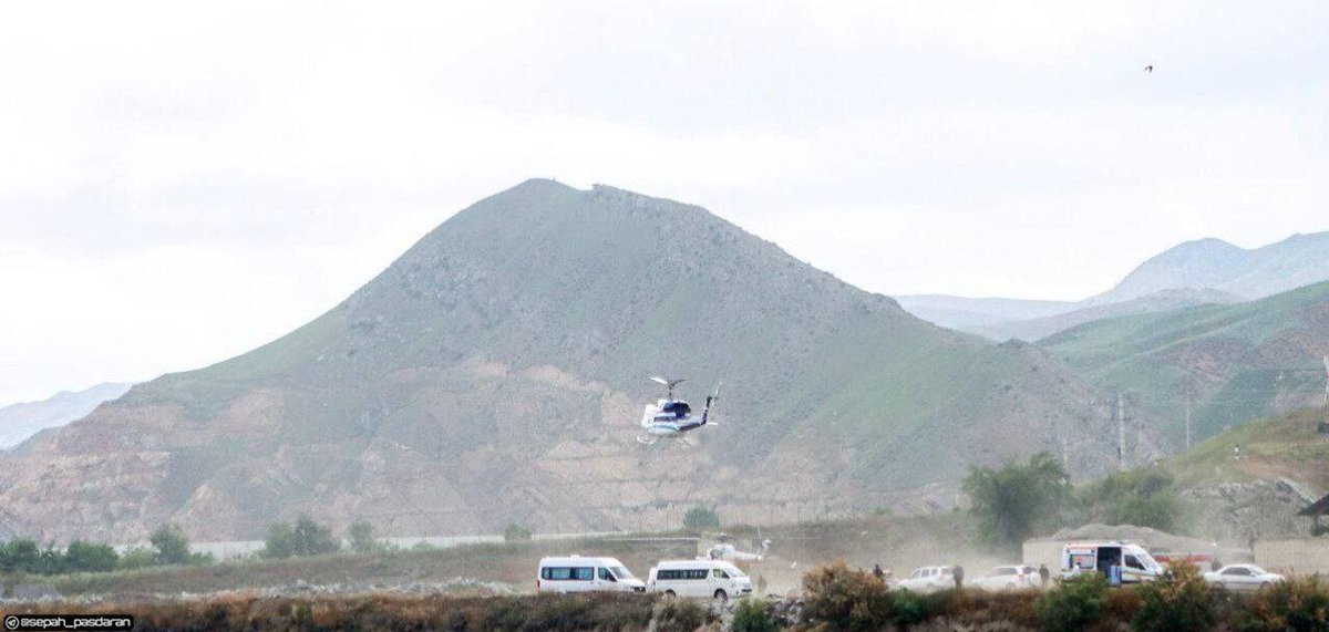 İran Kızılayı: Helikopterin iniş yaptığı yerde yüksekliği 70 metreyi aşan devasa kayalar var.