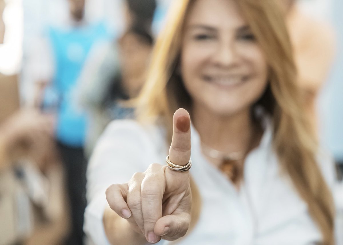 CarolinaMejiaG's tweet photo. Mi gente querida, no falten a esta gran cita con nuestra democracia. Es momento de hacer historia: ¡Vota! #VotemosRD🇩🇴 https://t.co/X95fajYtVR