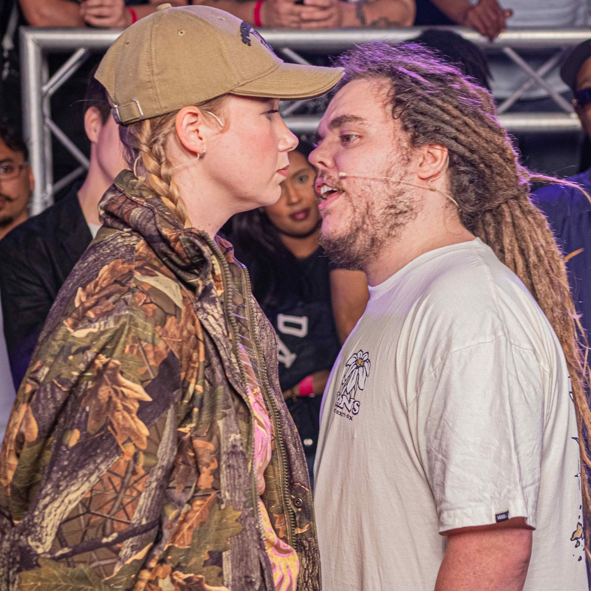 🚨 Ga naar pobteams.nl/tickets/ en bekijk nu alle BATTLES van het 'No Love in The Ring'-evenement. 🔥  IEDEREEN MET EEN PPV-ticket heeft een e-mail van ons ontvangen! *Het release-schema volgt later.