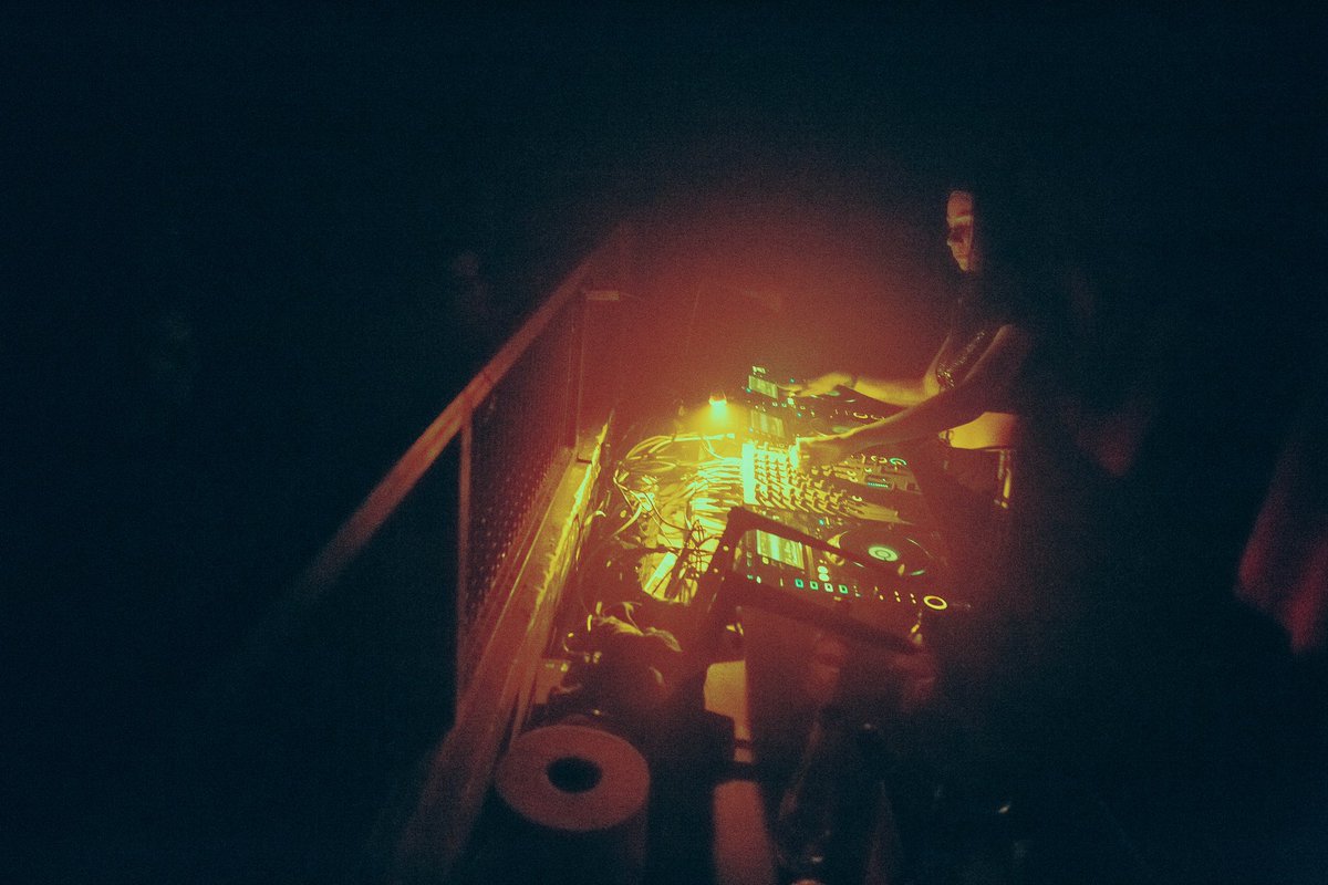 Had a chance to co-curate main stage at Jasna 1 in Warsaw last month and brought over two talented female producers to share decks with me 🥵 Look how hot are we 😮‍💨