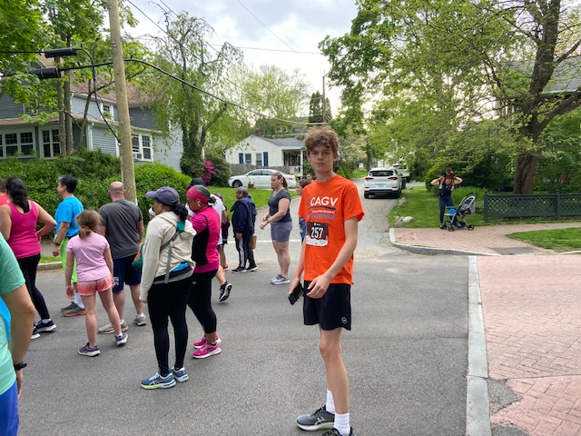 Representing gun safety 'It Takes a Village' 5K on Friday. The majority of RI'ers + legislators support safe storage of firearms+an assault weapons ban. @RIHouseofReps @RISpeaker @Justine4RI @RISenate @pam_lauria @AGNeronha #EndGunViolence @GovDanMcKee @RISecState @Sabina_Matos