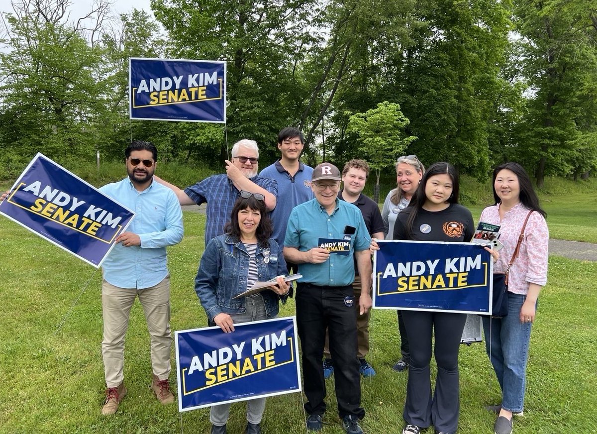 Huge weekend for @TeamAndyHQ! From AAPI Weekend of Action to @32BJSEIU and so many supporters coming out to reach voters, I am grateful to everyone powering this movement one conversation, one door at a time. We’re strong and ready for June 4th thanks to all of you!