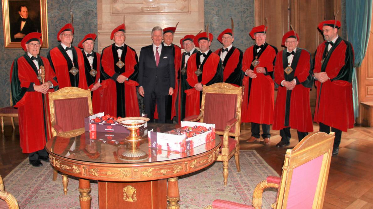 One of those cool Belgian tradition is the yearly presentation of the first harvest of strawberries to the King of the Belgians (or a rep) at the Royal Palace in Brussels.