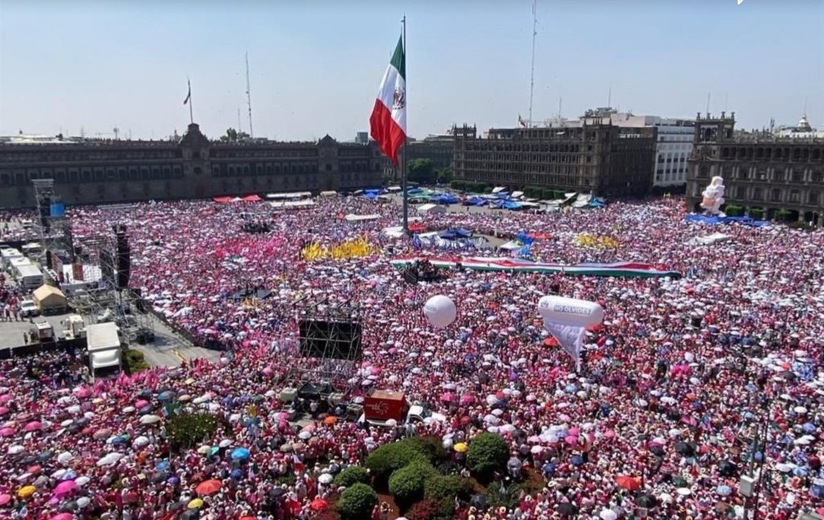 Evidentemente no había podido entrar a Xtwitter, pues me encuentro mi TL atascado de troles, chairos diciendo que no se llenó y otros más insultando. Les tengo noticias: van a perder! 🤞🏻🩷😉 #XochitlGálvezPresidenta