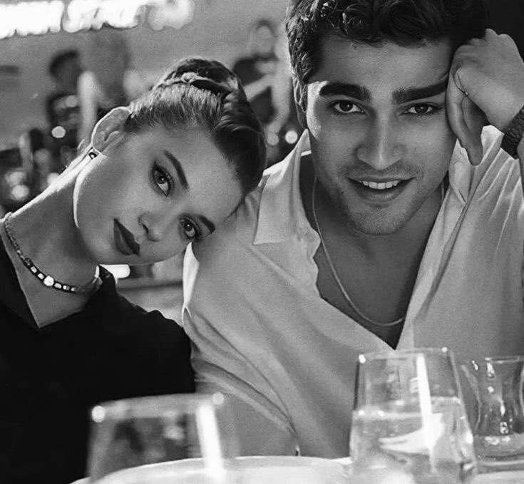 #AfraSaraçoğlu AfraSaraçoğlu

#MertRamazanDemir MertRamazanDemir