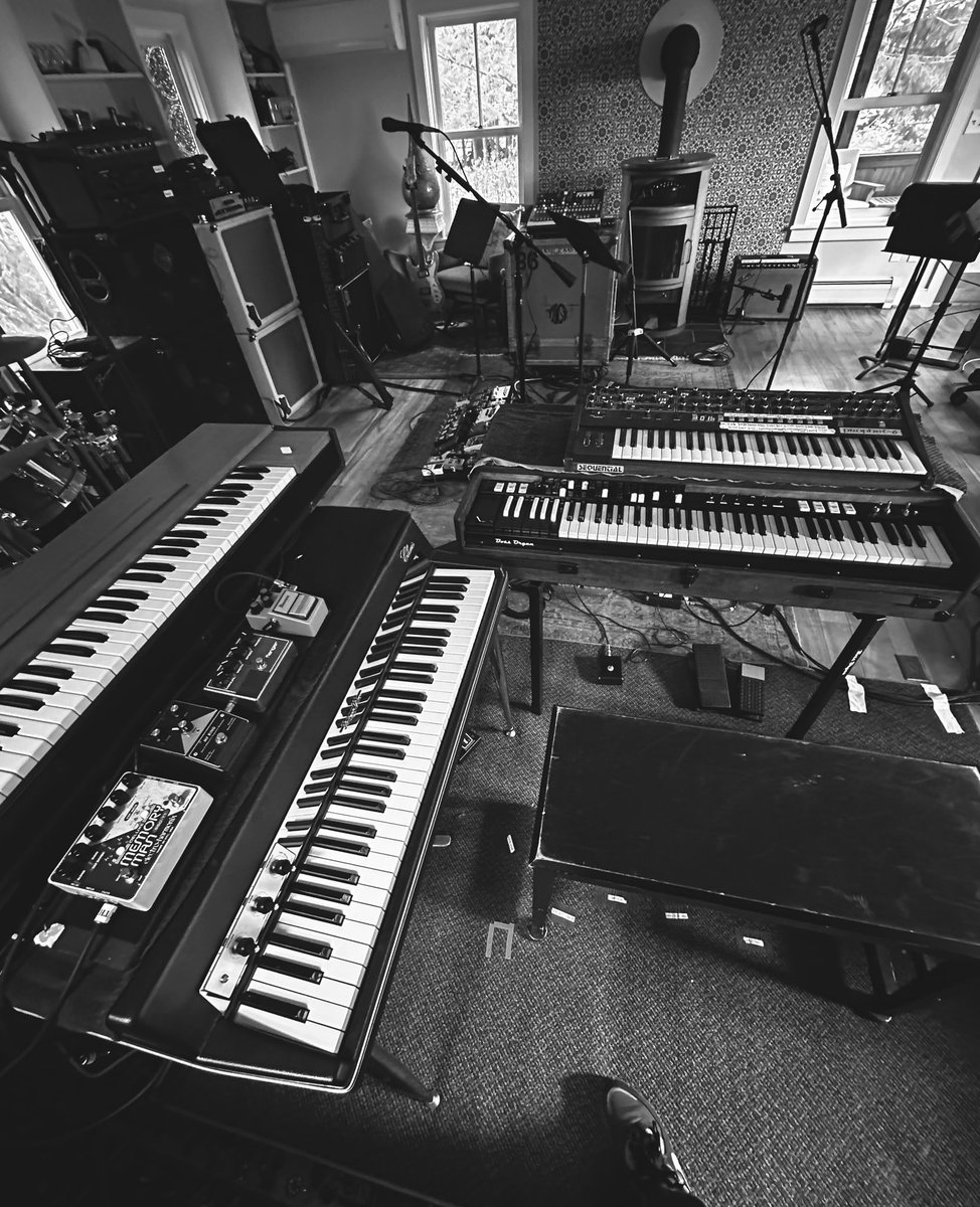B3RobertWalter's tweet photo. Lately @JohnKimock @VibePiano @sequentialLLC #bossorgan https://t.co/rUoETjFdms