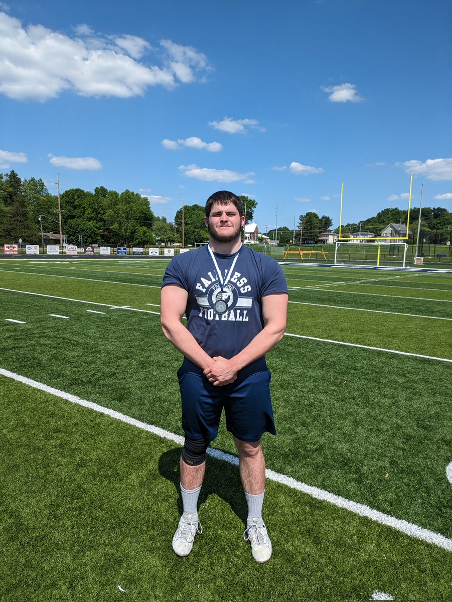 NEW COMBINE RECORD! Collin Sullivan (c/o 25) breaks the all-time power ratio record at the Fairless Football Combine on his way to a 1st place finish at the event. Congratulations Collin! @AthleticFalcons @FairlessFootbll