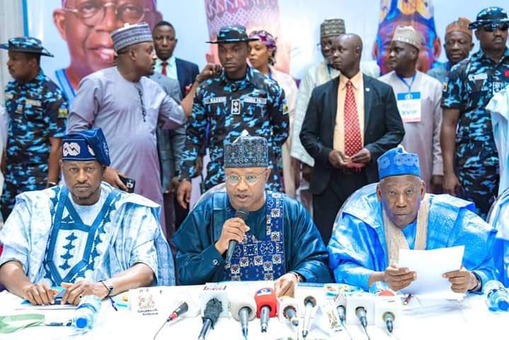 APC North West Stakeholders Meeting In attendance were Kaduna, Katsina, Jigawa, Sokoto, Kebbi, Kano and Zamfara APC Stakeholders. It was chaired by the National Party Chairman, Dr Abdullahi Umar Ganduje. Prominent politicians from the region also attended the meeting. If I