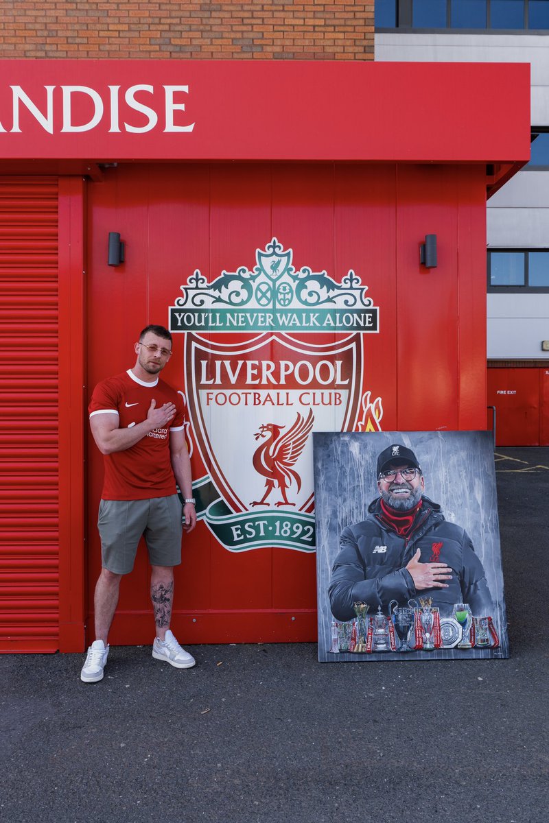 TomFitchArt's tweet photo. @LFC Check out my Klopp painting ❤️⚽️ #Ynwa https://t.co/Ks6nEYYeyw