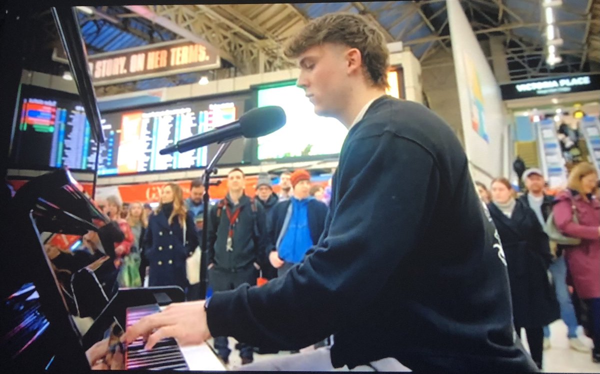 “Drop of joy” rugby player Josh playing Vienna by Billy Joel #ThePiano