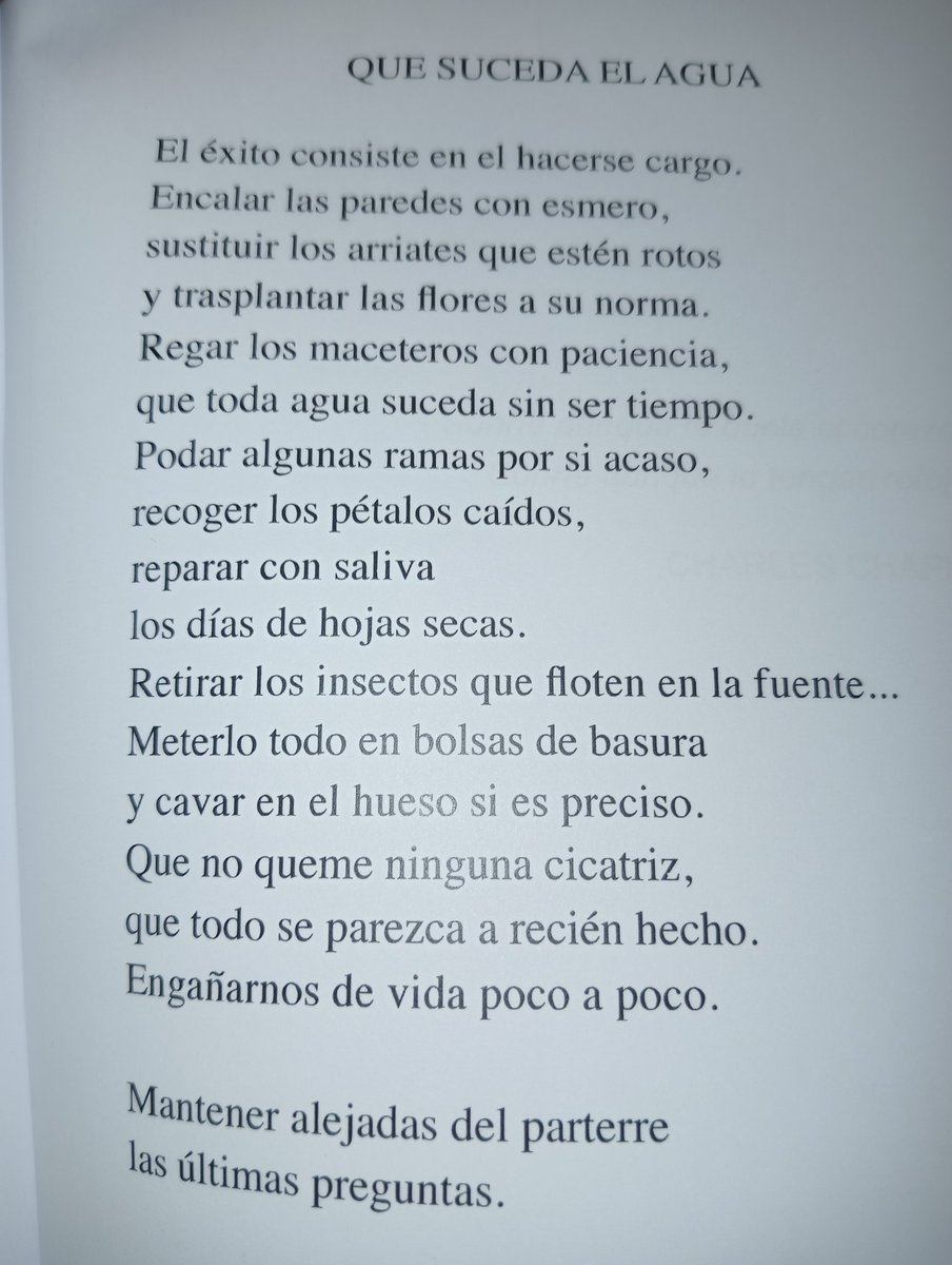 Un poema de @JosemariaHigue1 de su libro Deshechos.