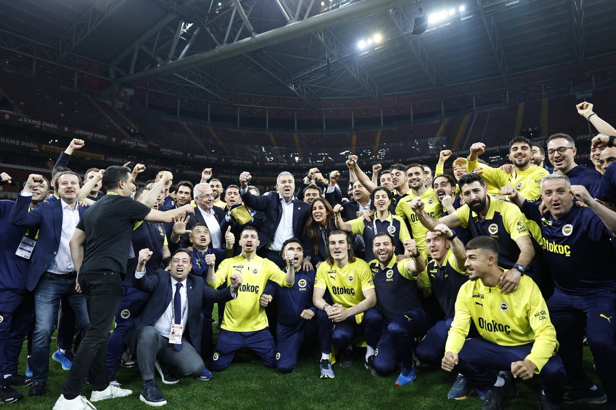 Fenerbahçe: Mutlu bir Mayıs akşamı