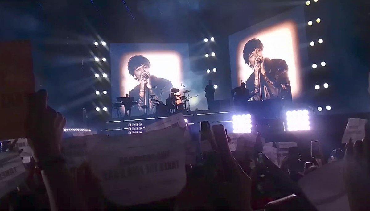 silverparrish's tweet image. mentally i'm here