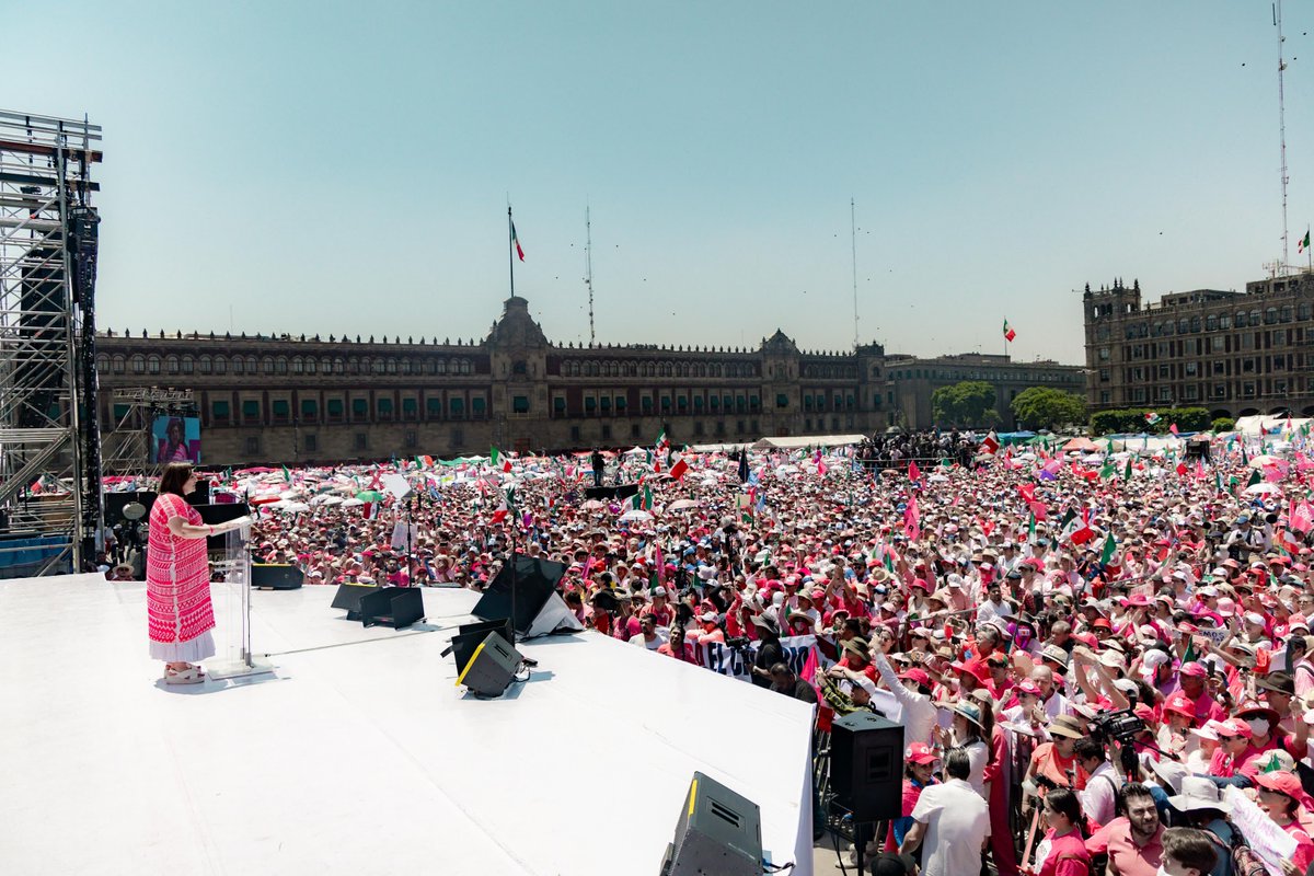 XochitlGalvez's tweet image. En estas elecciones nos jugamos si los siguientes años serán de opresión o de libertad.

Vamos a ganar para volver a poner a México en el lugar de grandeza que debe tener.

¡Vamos sin miedo mujeres y hombres libres! ¡Por la vida, la verdad y la libertad!

¡Viva la democracia!