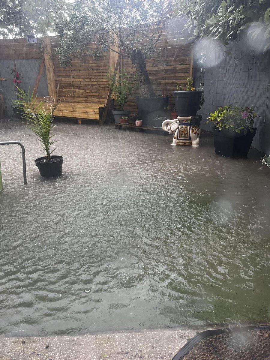 Inondation dans le pays Royannais cette après-midi ! Merci à Laura.D pour ces vidéos et photos. 🌊