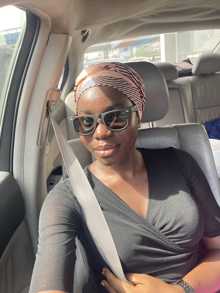 yourfavcutter's tweet photo. One of the random days I decide to capture being the spotlight of the sun and successfully share with the world 🤭 https://t.co/qoJisu9Po9