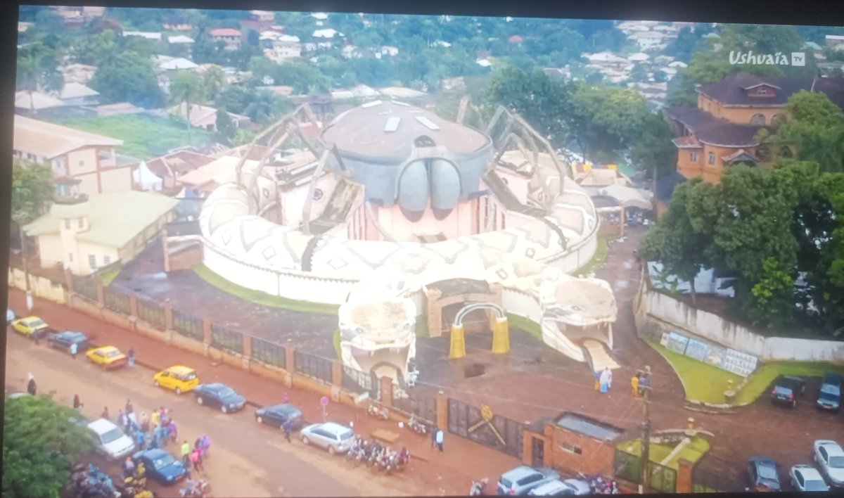 TitiNdema's tweet image. #TT237
Le documentaire " Afrique vu du Ciel" avec le Cameroun est disponible sur l'application #MyCanal Épisode 9 sur la chaîne Ushuaia TV.
Ce qui vous permettra de voir et revoir en famille notre beau pays 🇨🇲 et sans modération 😁
#ProdExe
#FoN