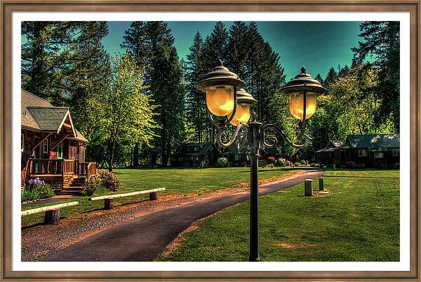 Log Cabin Inn On The McKenzie River!  1-thom-zehrfeld.pixels.com/featured/log-c…  #ThomZehrfeldPhotography #ArtistCommunity #BuyIntoArt #Art #McKenzieRiver #Oregon #PNW #Nature #LogCabinInn #cabinliving #cabinlife #cabininthewoods #woodcabin #cabinlove