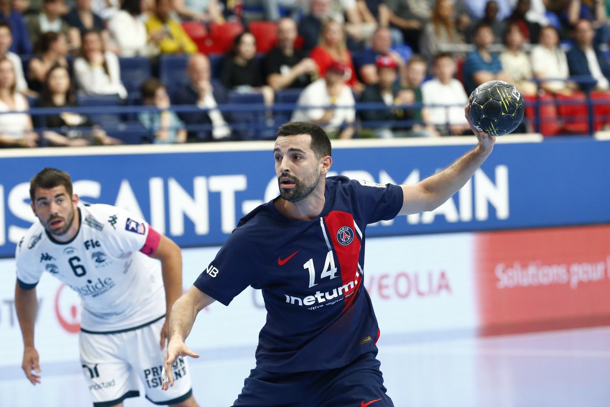 psghand's tweet photo. 31' : Nouveau but pour Ferran ! (16-15) #PSGNIM https://t.co/7tZ3VgoBiy