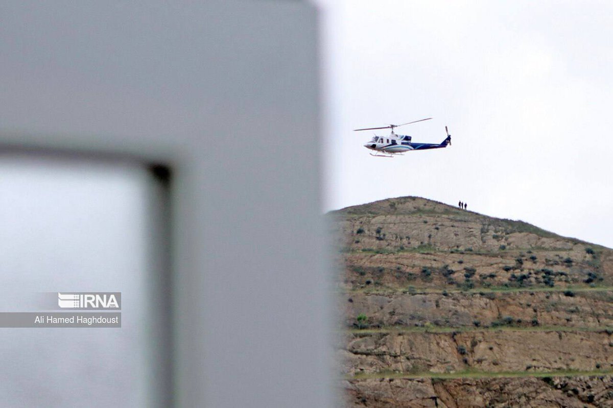 La agencia IRNA informa que Raisi usaba un helicóptero de diseño occidental en su viaje desde Azerbiayán y que estas son las últimas imágenes tomadas de su vuelo que partió de Qiz Qalasi